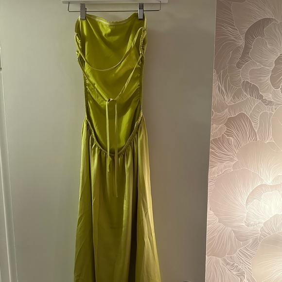 Tiarni Midi Dress | Sabo Skirt | Chartreuse - Picture 6 of 9